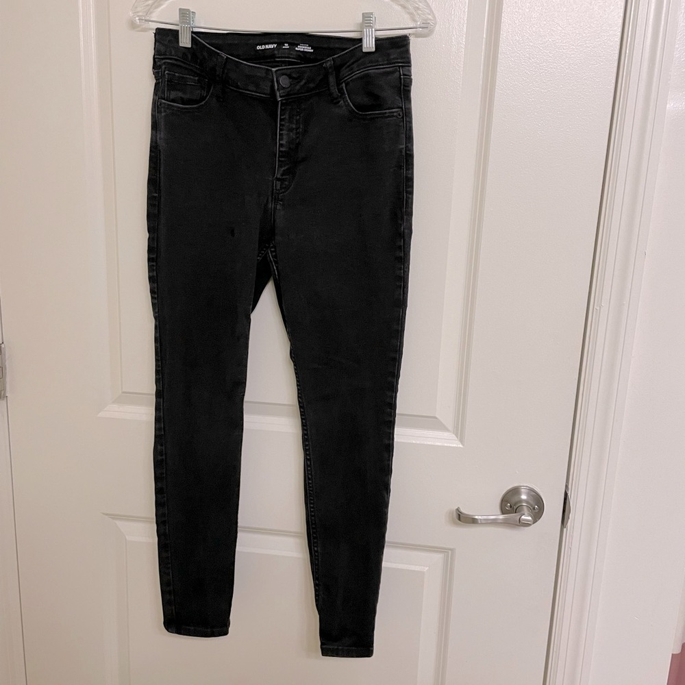 Old Navy Rockstar Super Skinny Jeans